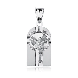Srebrny pr. 925 diamentowany medalik Jezus na krzyżu 30 x 12 mm